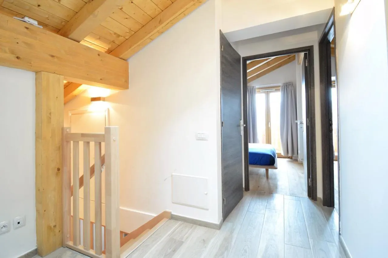 公寓 孔布卢Les Chalets Pre D'Annie公寓